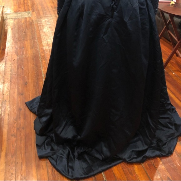 Off the shoulder formal dress - Picture 4 of 5